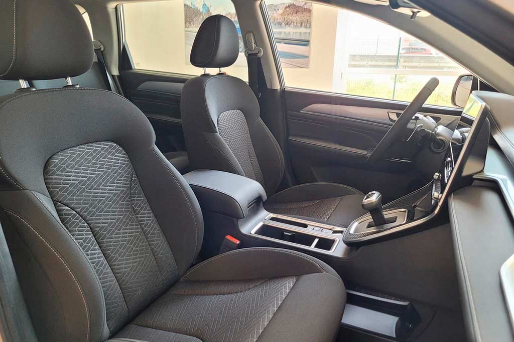 Салон Haval M6