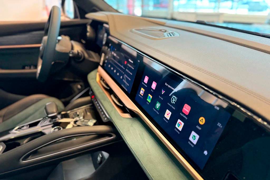 Салон Geely Monjaro