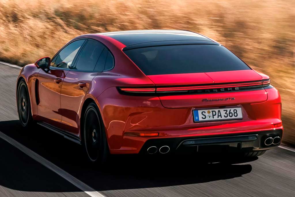 Porsche Panamera GTS 2025