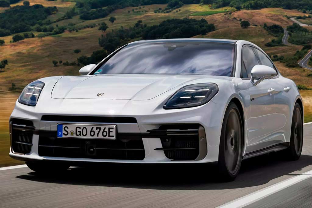 Porsche Panamera Turbo S E-Hybrid 2025