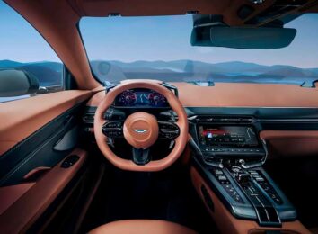 Aston Martin Vanquish 2025