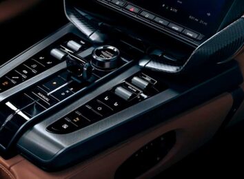 Aston Martin Vanquish 2025