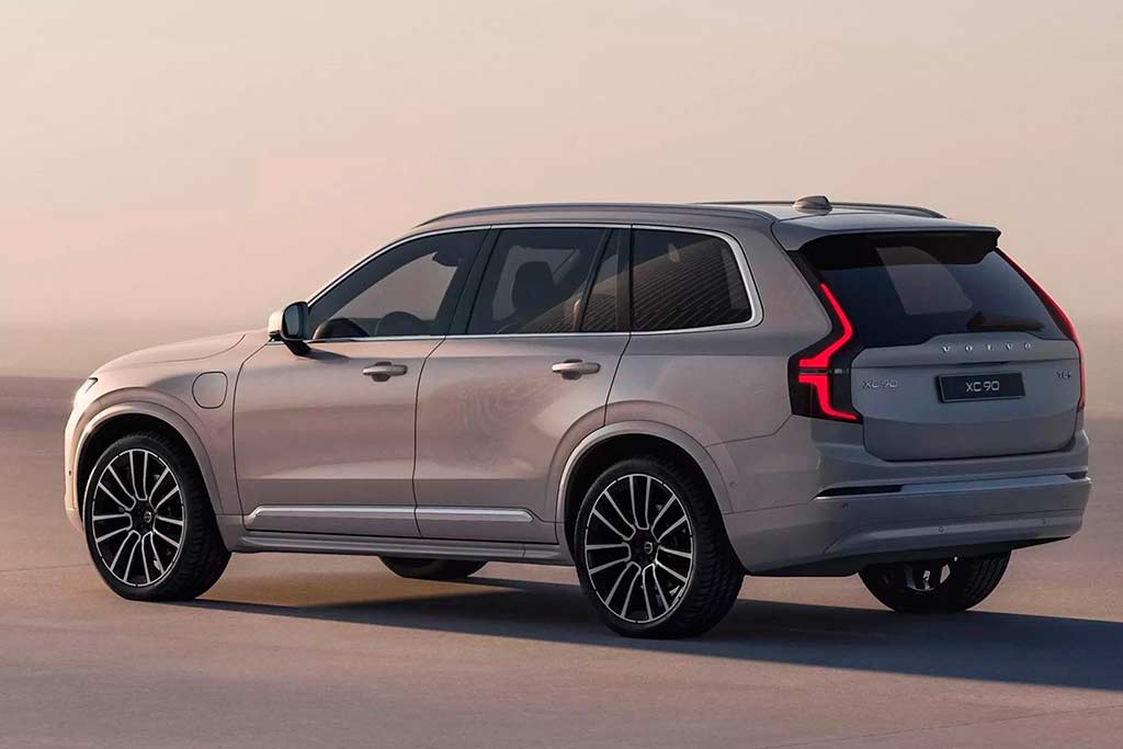 Volvo XC90 2025