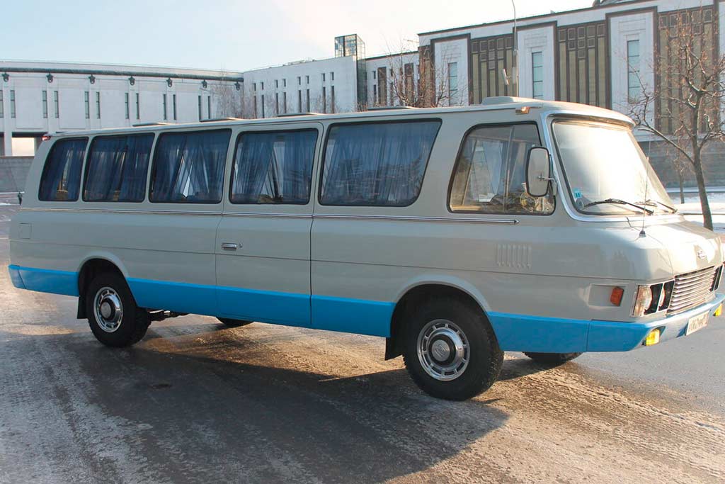 ЗИЛ-118 "Юность"