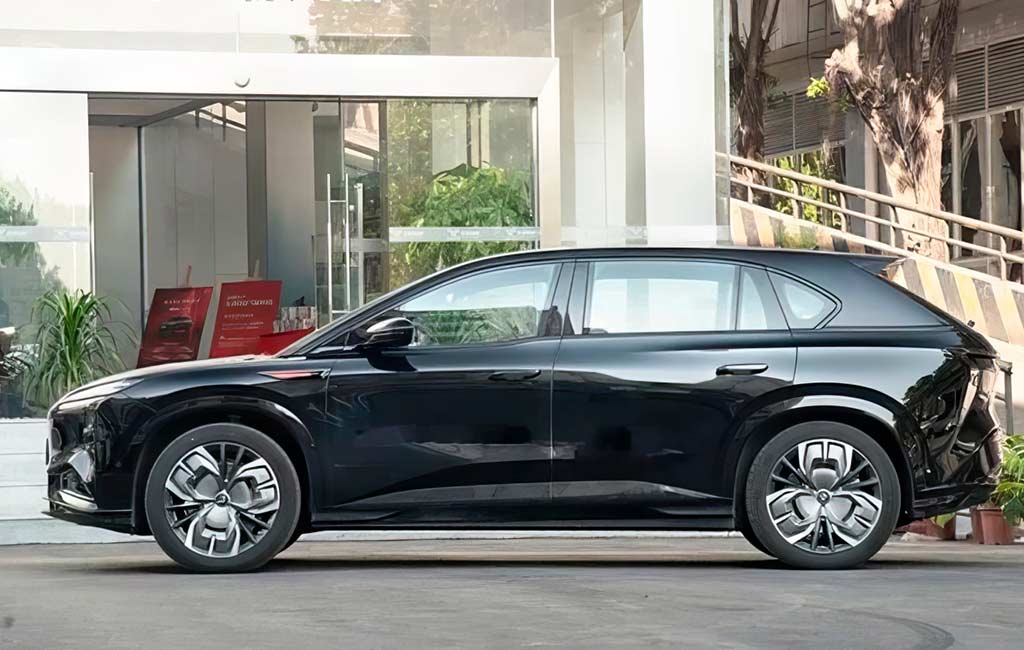 Hongqi EHS7