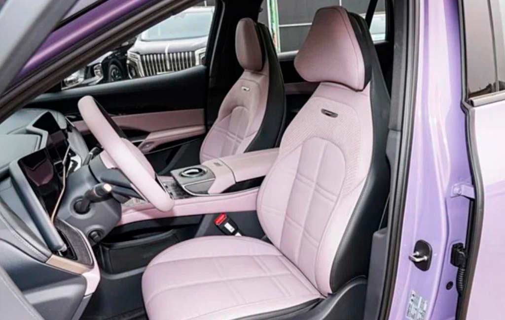 Hongqi EHS7