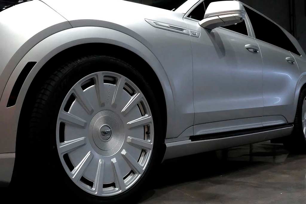 Cadillac Escalade IQL от DESIGNBYTWM