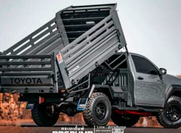 Самосвал Toyota Hilux от RRS