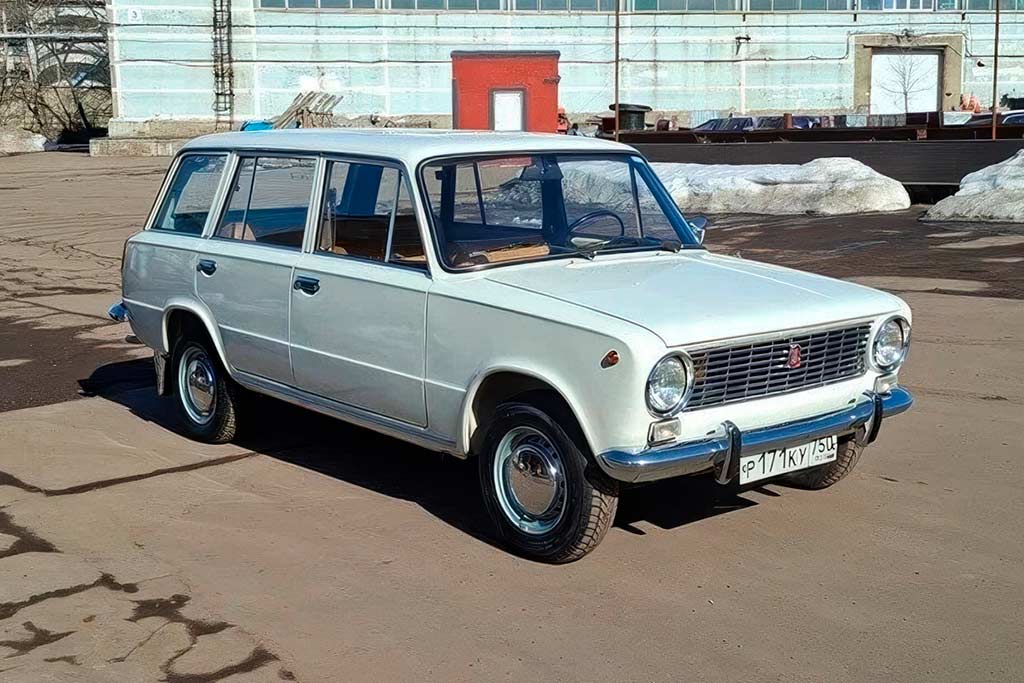 ВАЗ-2102 1983 года