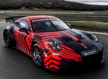 Porsche 911 GT4 R