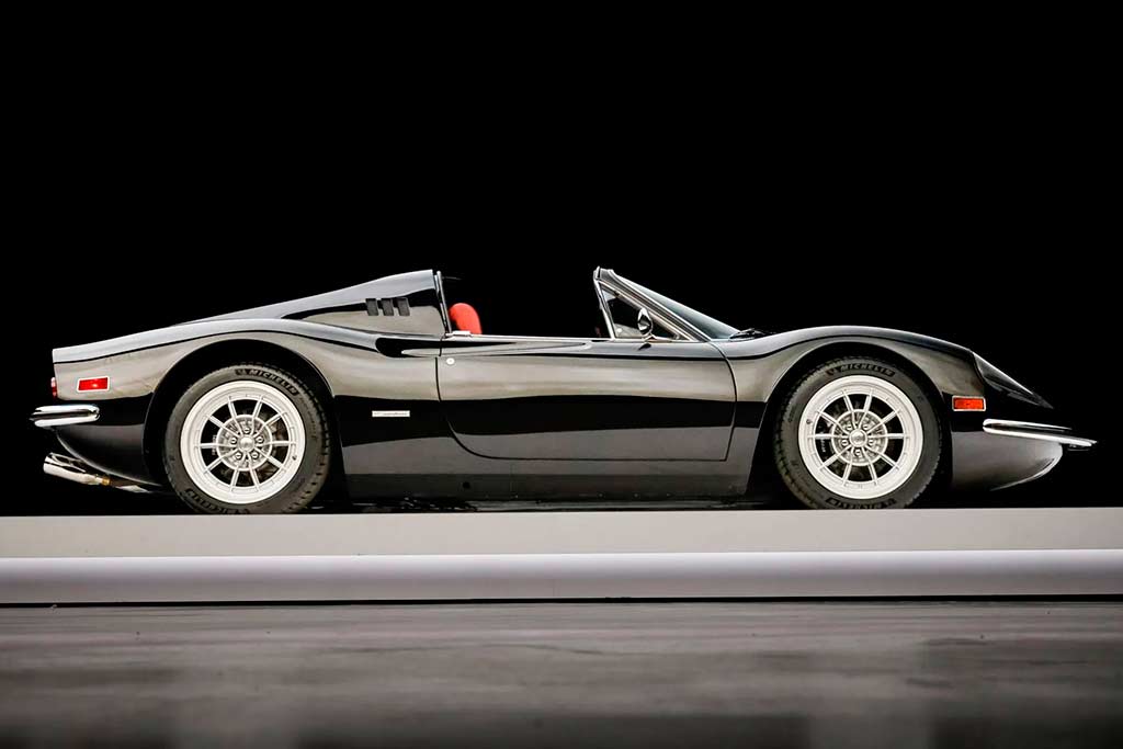 Рестомод Ferrari Dino 1972