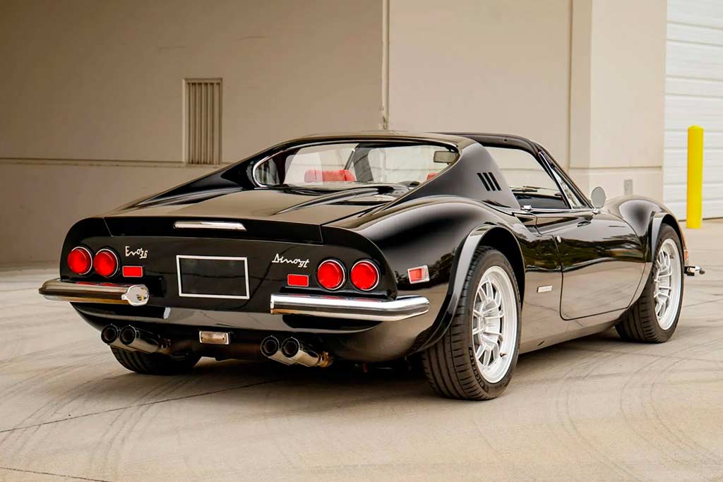 Рестомод Ferrari Dino 1972