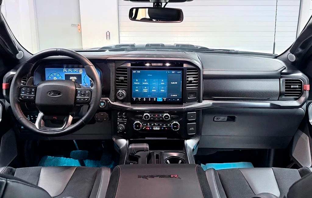 Ford F-150 Raptor R 2025
