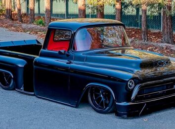 Chevrolet 3100 "Pitch Black"