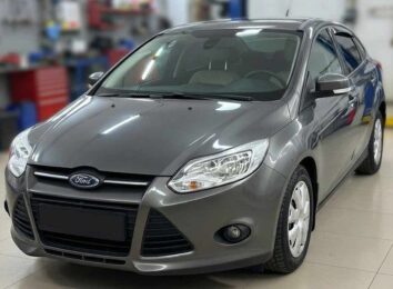 Ford Focus третьего поколения пользуется популярностью, но его ремонт иногда недешев