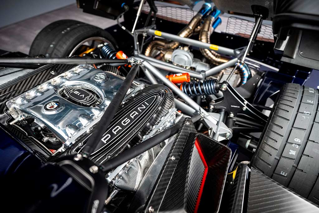 Pagani Huayra 70 Derecho