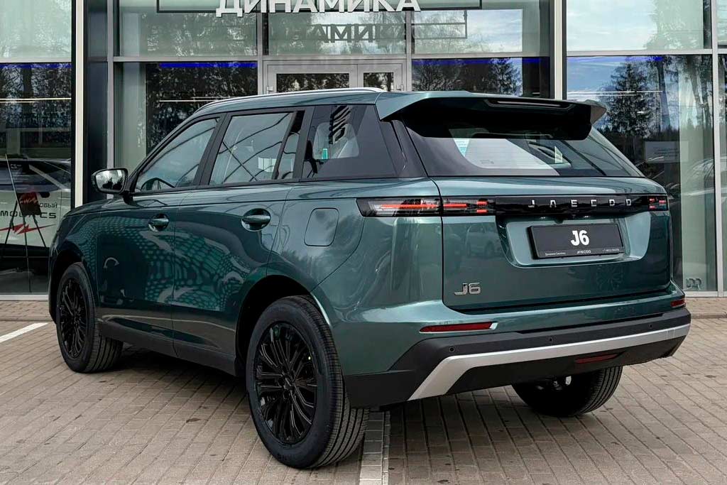Jaecoo J6 зеленого цвета