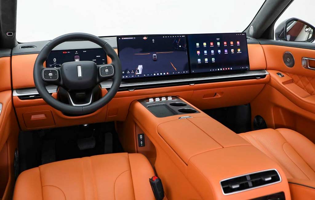 Wey V8X: в Китае дебютировал «младший» брат флагманского кроссовера Wey V9X