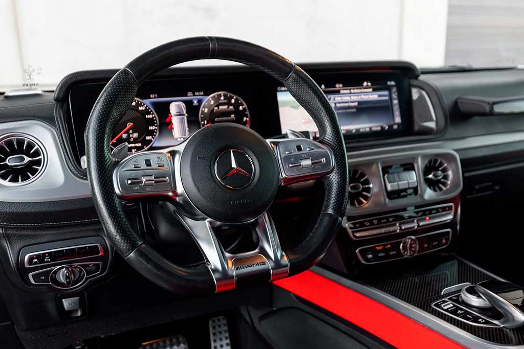 На торги выставлена копия редкого шестиколесного пикапа Mercedes-AMG G63 6×6