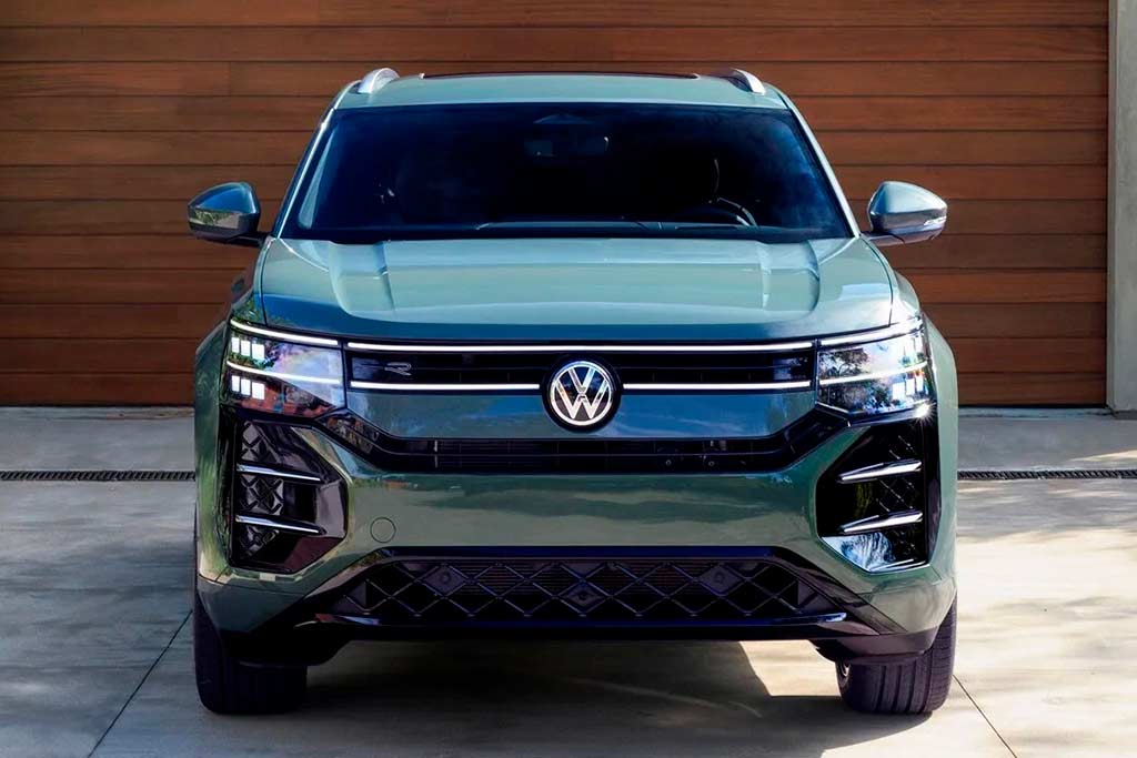 В Штатах представлен обновленный купеобразный кроссовер Volkswagen Atlas Cross Sport