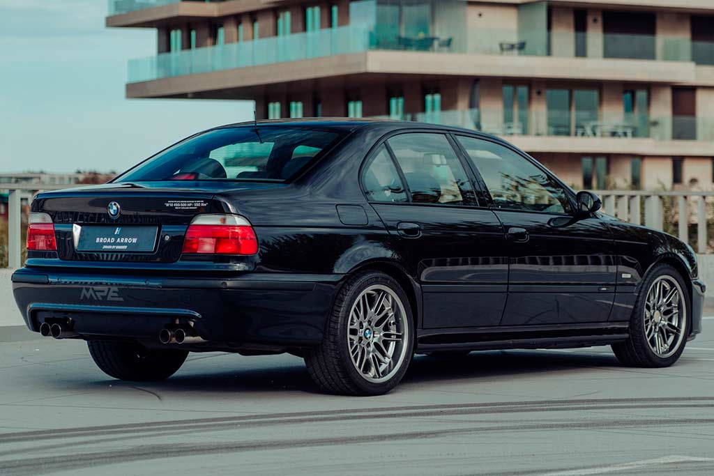 BMW M5 (E39) с двигателем W10 от VW