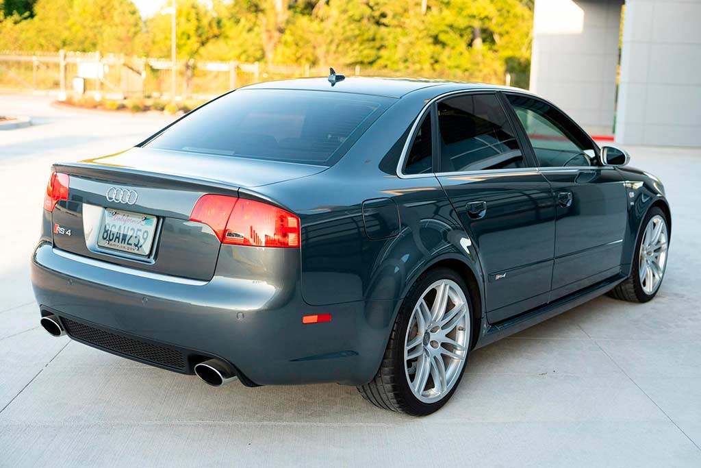 Audi RS4 2008