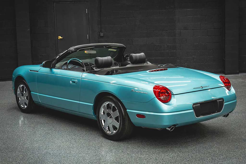 Ford Thunderbird 2001 года