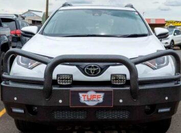 "Кенгурятник" для Toyota RAV4