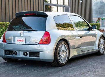 Renault Clio V6 2001 года