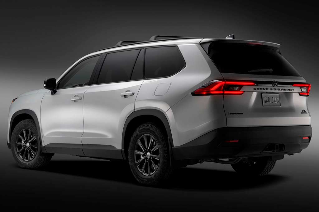 Toyota Grand Highlander Woodland Edition