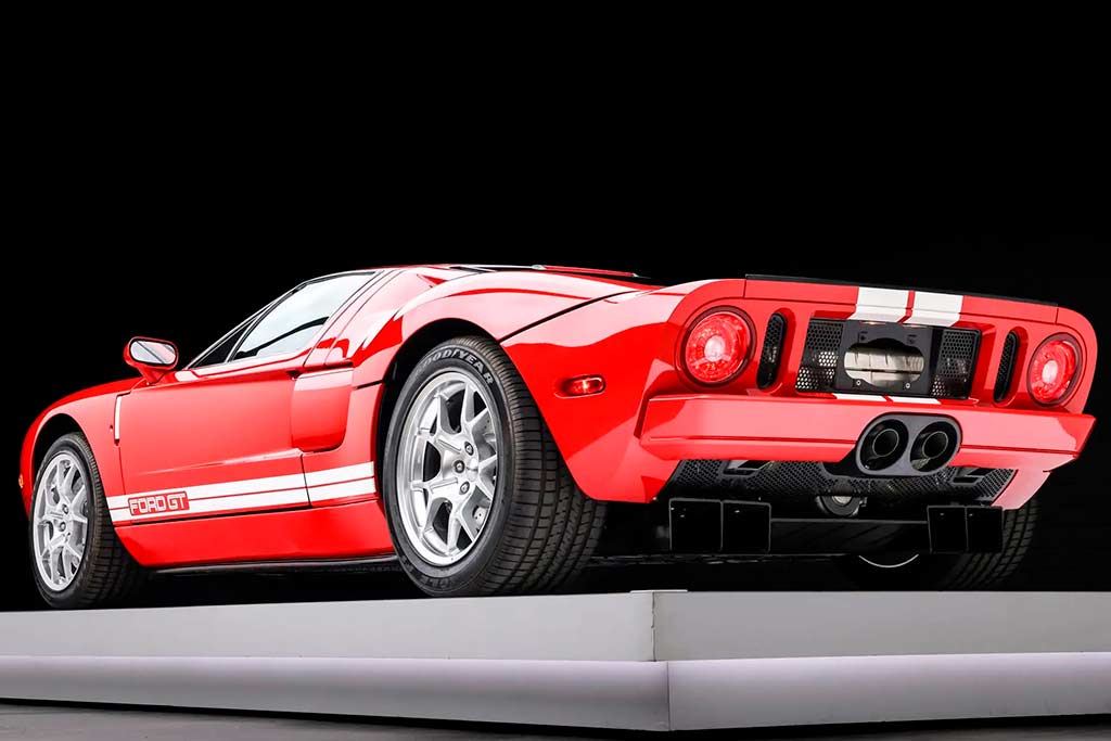 Ford GT 2005 года