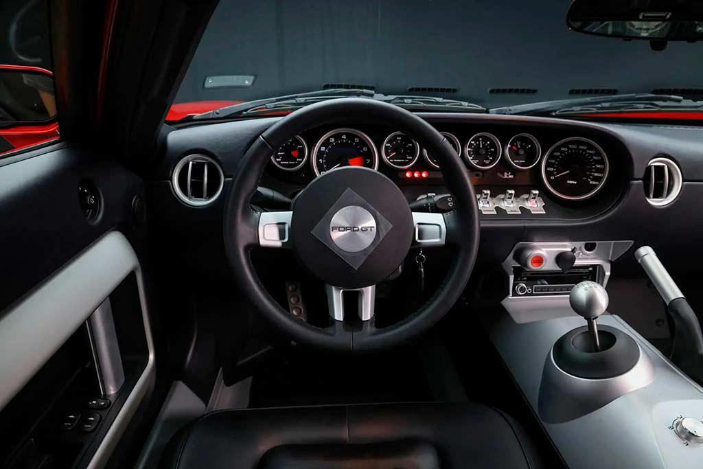 Ford GT 2005 года
