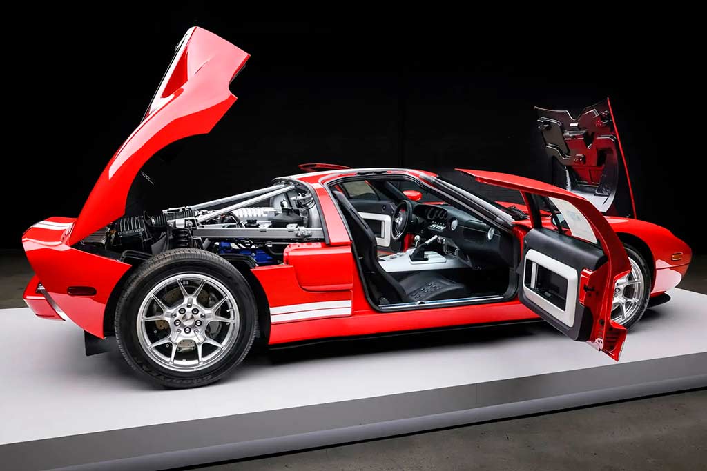 Ford GT 2005 года